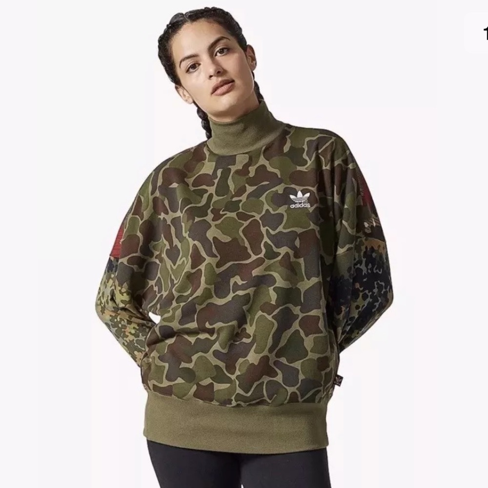 Adidas Pharrell Williams Hu Hiking Camo Top CY7489